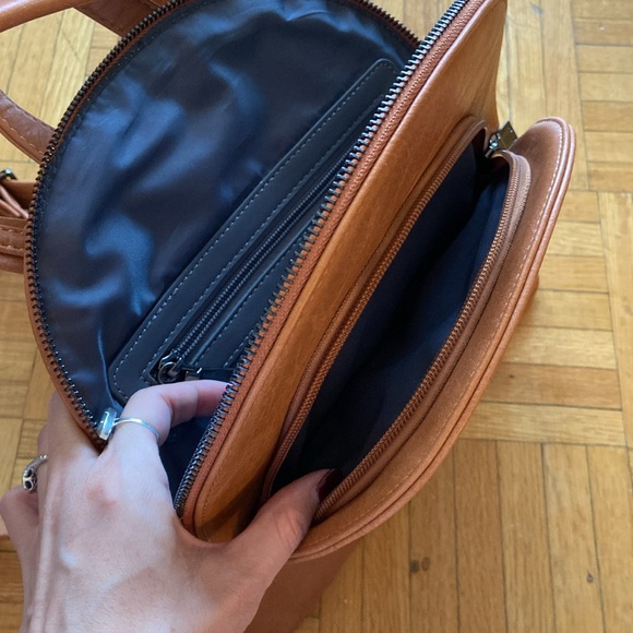 S-Q Vegan Leather Gaia Convertible Backpack - Camel Recycled SQ - Picture 8 of 9